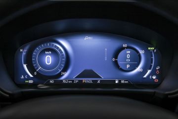 Pantalla de tablero 9 del Nueva Kuga Híbrida